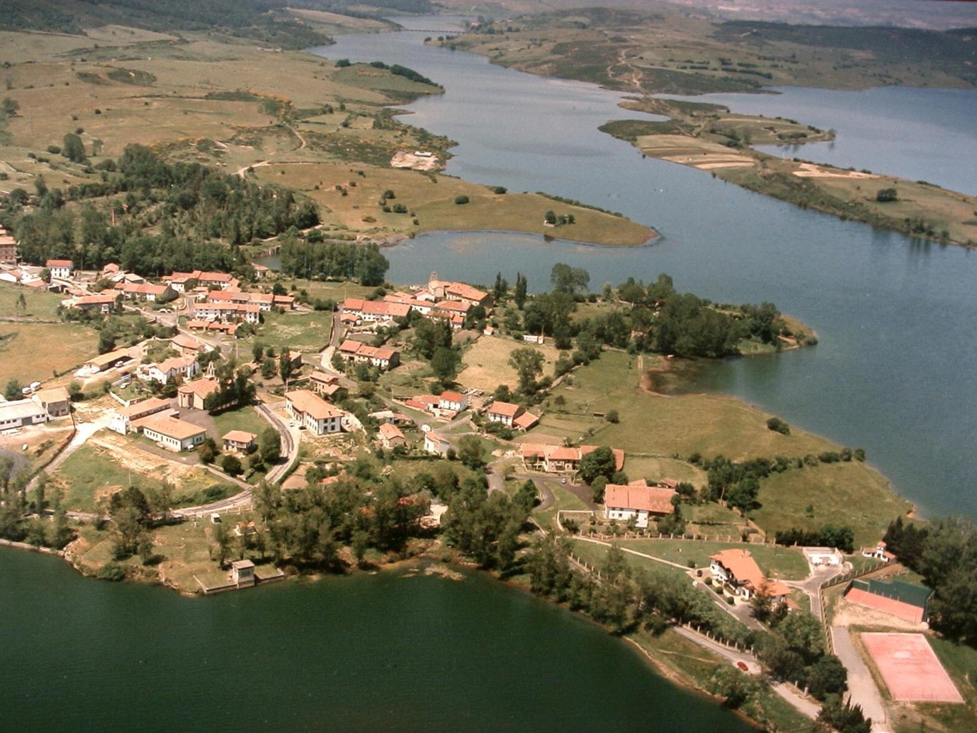 La Casuca De Antoniooti Villa Las Rozas de Valdearroyo ภายนอก รูปภาพ